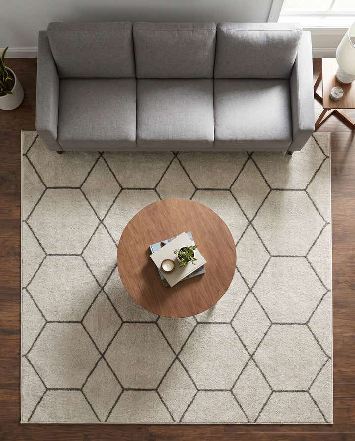7' x 7' Lattice Frieze Square Rug