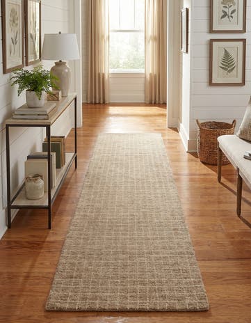 2' 7 x 10' Heritage Line Wool Runner Rug