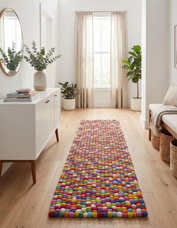 2' 7 x 9' 10 Felt Ball Wool Runner Rug