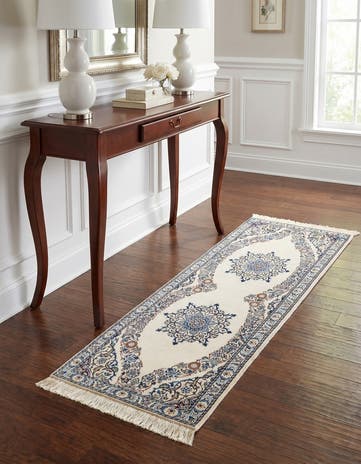 1' 7 x 5' 5 Hand Knotted Nain Rug