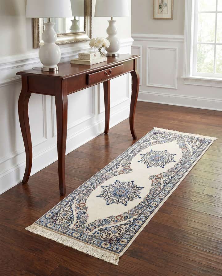 1' 7 x 5' 5 Hand Knotted Nain Rug