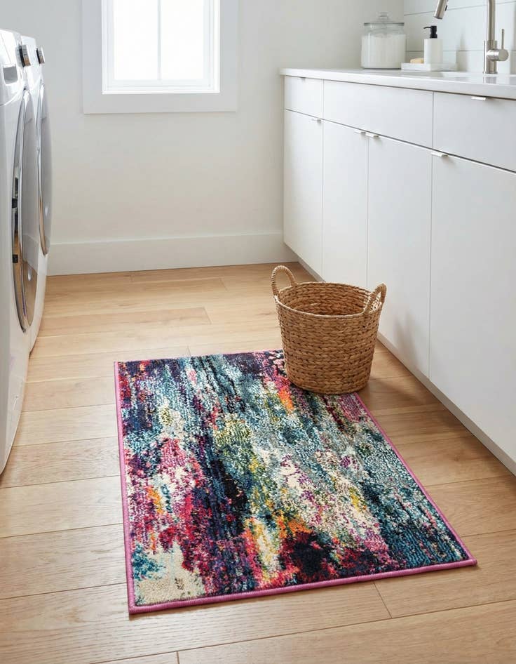 Detail image of 2' x 3'  Washable Spectrum Rug
