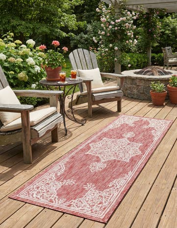Rust Red Easy-Clean Traditional Indoor / Outdoor Runner Rug