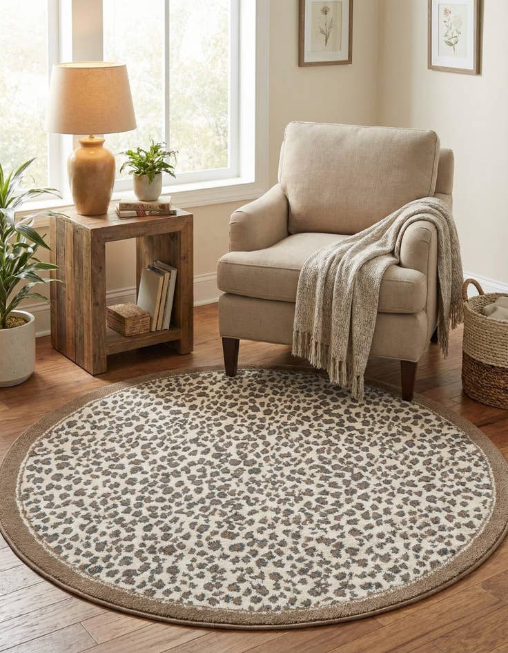 Detail image of 5' x 5' Safari Round Rug
