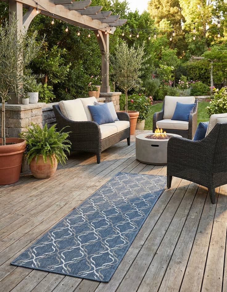 Detail image of 2' x 6'  Washable Trellis Indoor / Outdoor Runner Rug