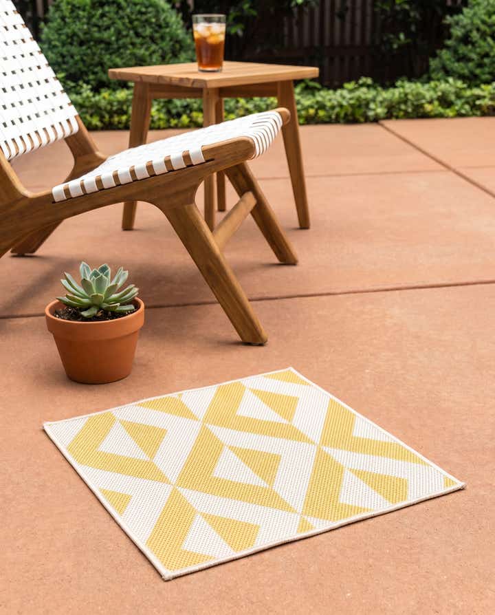 1' 4 x 1' 4 Easy-Clean Jill Zarin Napa Indoor / Outdoor Sample Rug