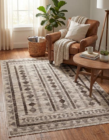 Ivory Grand Tradition Rug