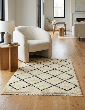 3' 6 x 4' 8 Hand Knotted Moroccan Wool Rug