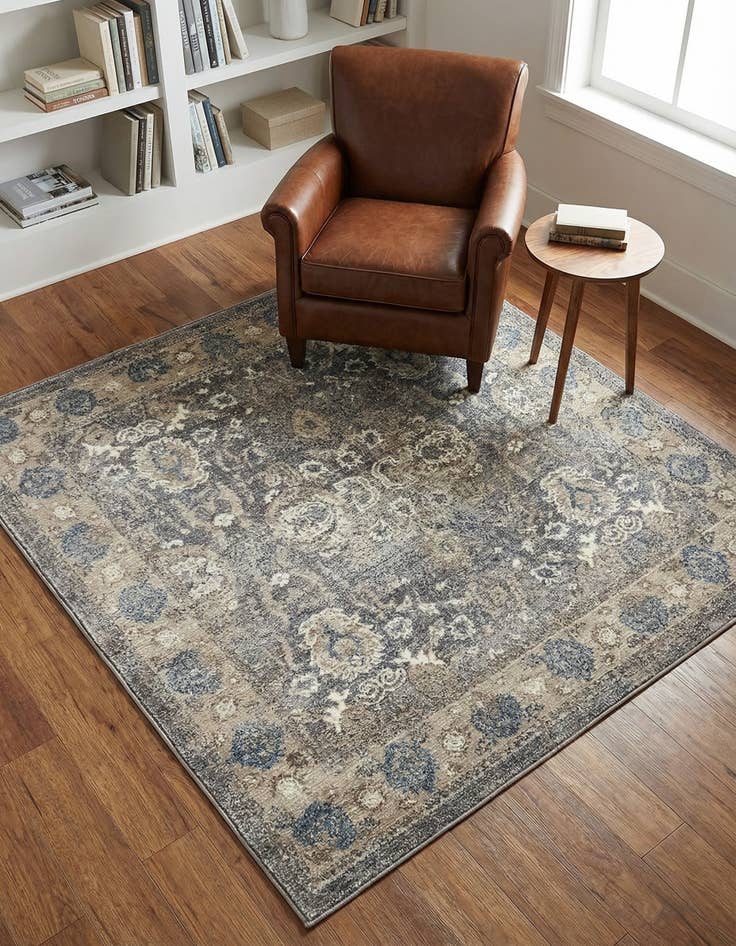 Detail image of 4' x 4' Vienna Square Rug