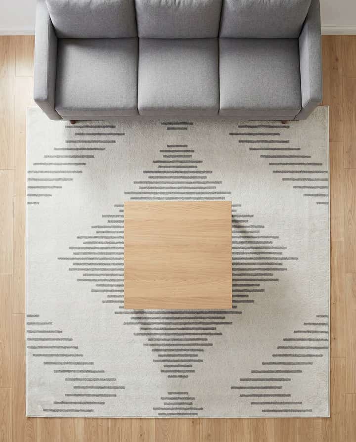 7' x 7' Kai Square Rug