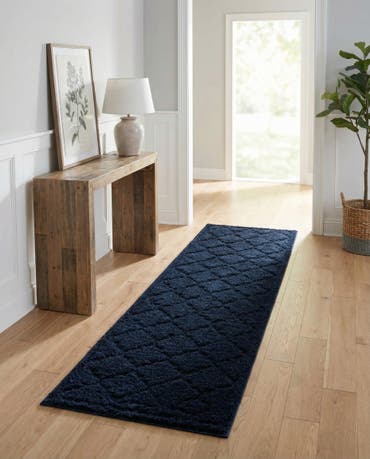  2' x 6' 9 Lattice Shag Runner Rug