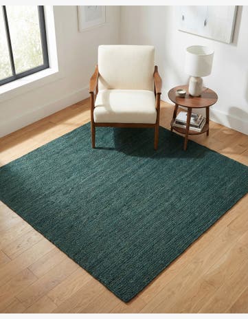 5' 3 x 5' 3 Handmade Braided Jute Square Rug