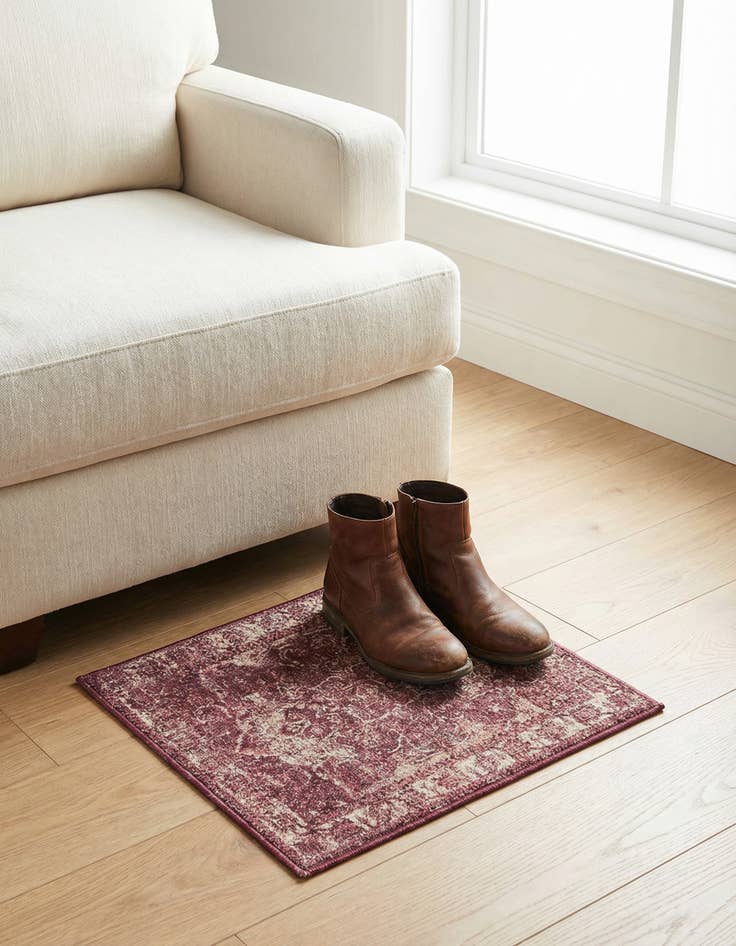 Detail image of 1' 4 x 1' 4 Isabella Sample Rug