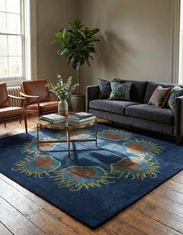 7' 5 x 7' 7 Luna Square Rug
