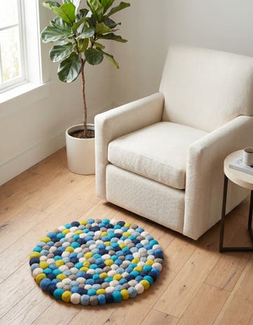 2' x 2' Felt Ball Wool Round Rug