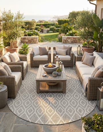 7' x 7' Easy-Clean Jill Zarin Turks and Caicos Indoor / Outdoor Round Rug