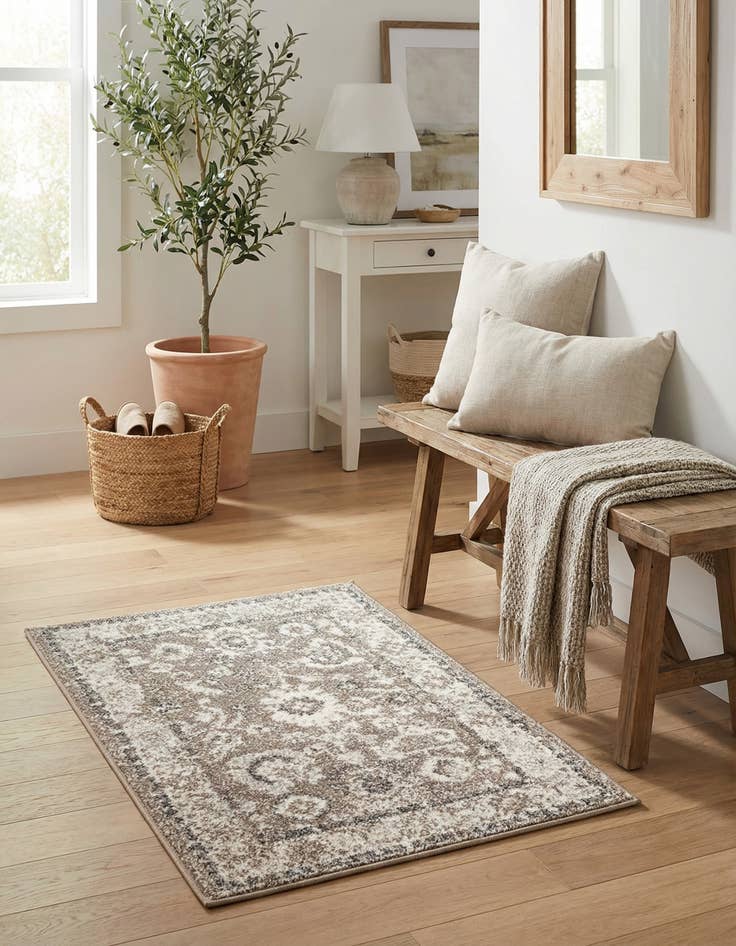 Detail image of 2' x 3' Carrington Rug