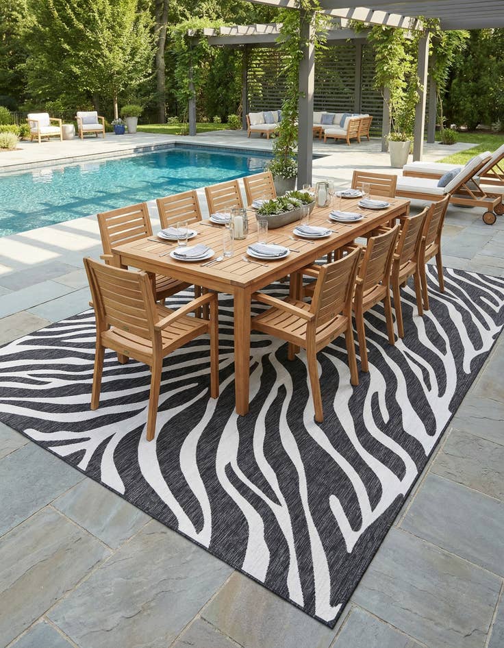 Detail image of 10' x 14' Washable Safari Indoor / Outdoor Rug