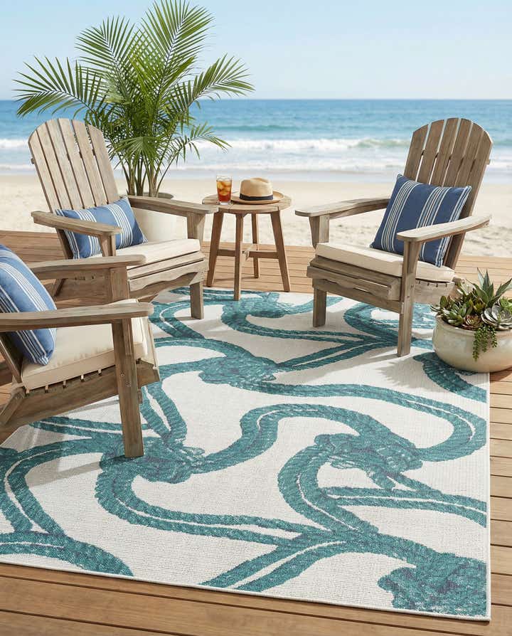 5' 3 x 8' Easy-Clean Coastal Indoor / Outdoor Rug