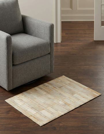 2' 2 x 3' Cowhide Rug