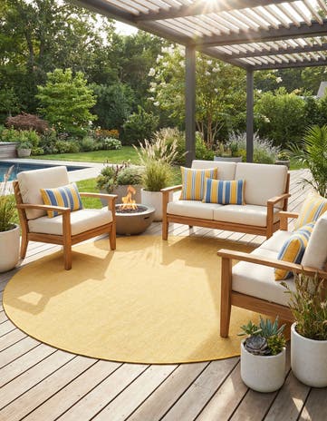 7' 10 x 7' 10 Easy-Clean Solid Indoor / Outdoor Round Rug