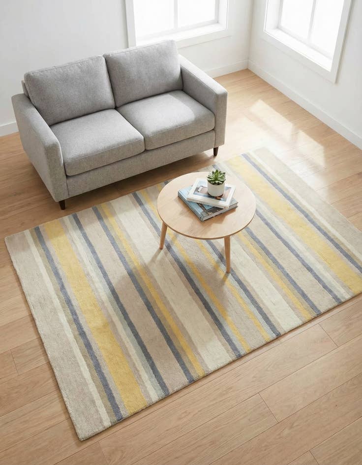 Detail image of 4' x 5' 6 Luna Wool Rug