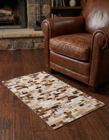 2' 1 x 3' Cowhide Leather Rug