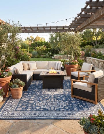 Blue Easy-Clean Aztec Indoor / Outdoor Rug