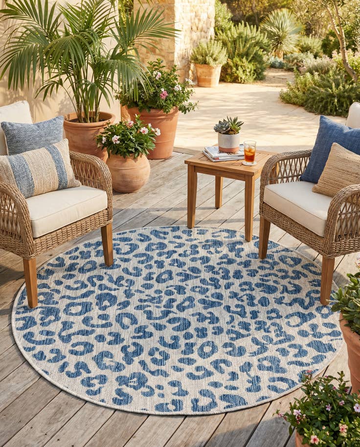 Detail image of 4' x 4' Easy-Clean Safari Indoor / Outdoor Round Rug