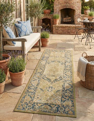 2' x 6' Easy-Clean Traditional Indoor / Outdoor Runner Rug