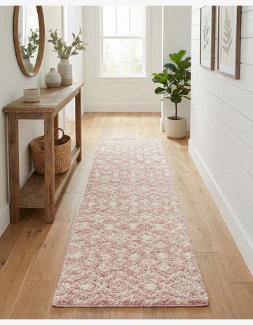 2' 7 x 10' Moroccan Trellis Shag Runner Rug