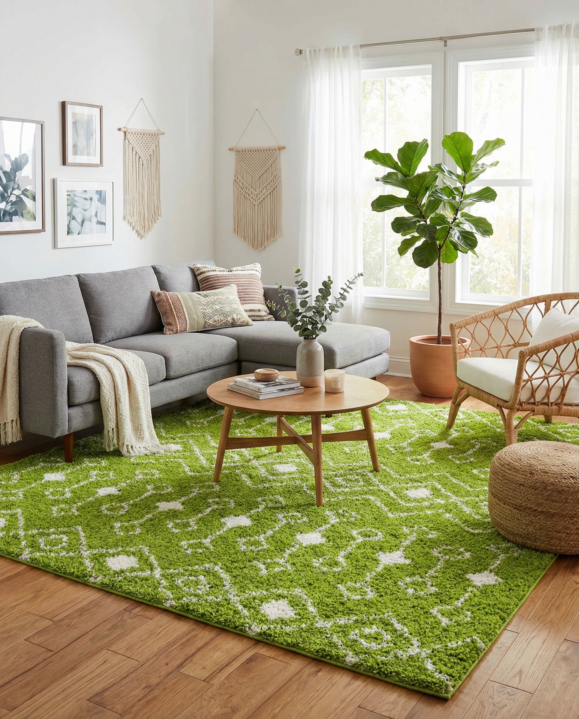 7' 10 x 7' 10 Moroccan Trellis Shag Square Rug