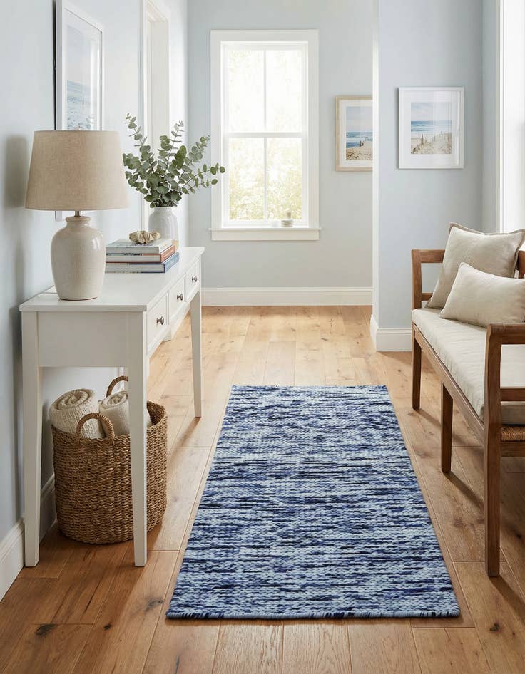 Detail image of 2' 4 x 4' 6 Hand Woven Lana New Zealand Wool Runner Rug