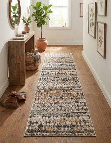 2' x 8' Leipzig Runner Rug
