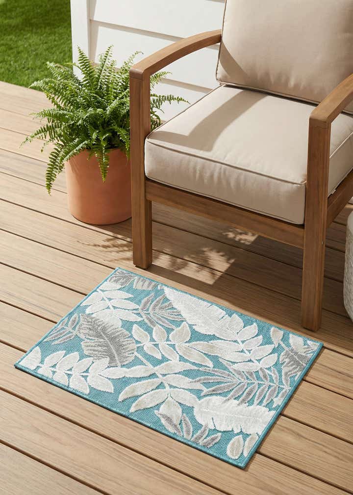 2' 2 x 3' Easy-Clean Botanical Indoor / Outdoor Rug