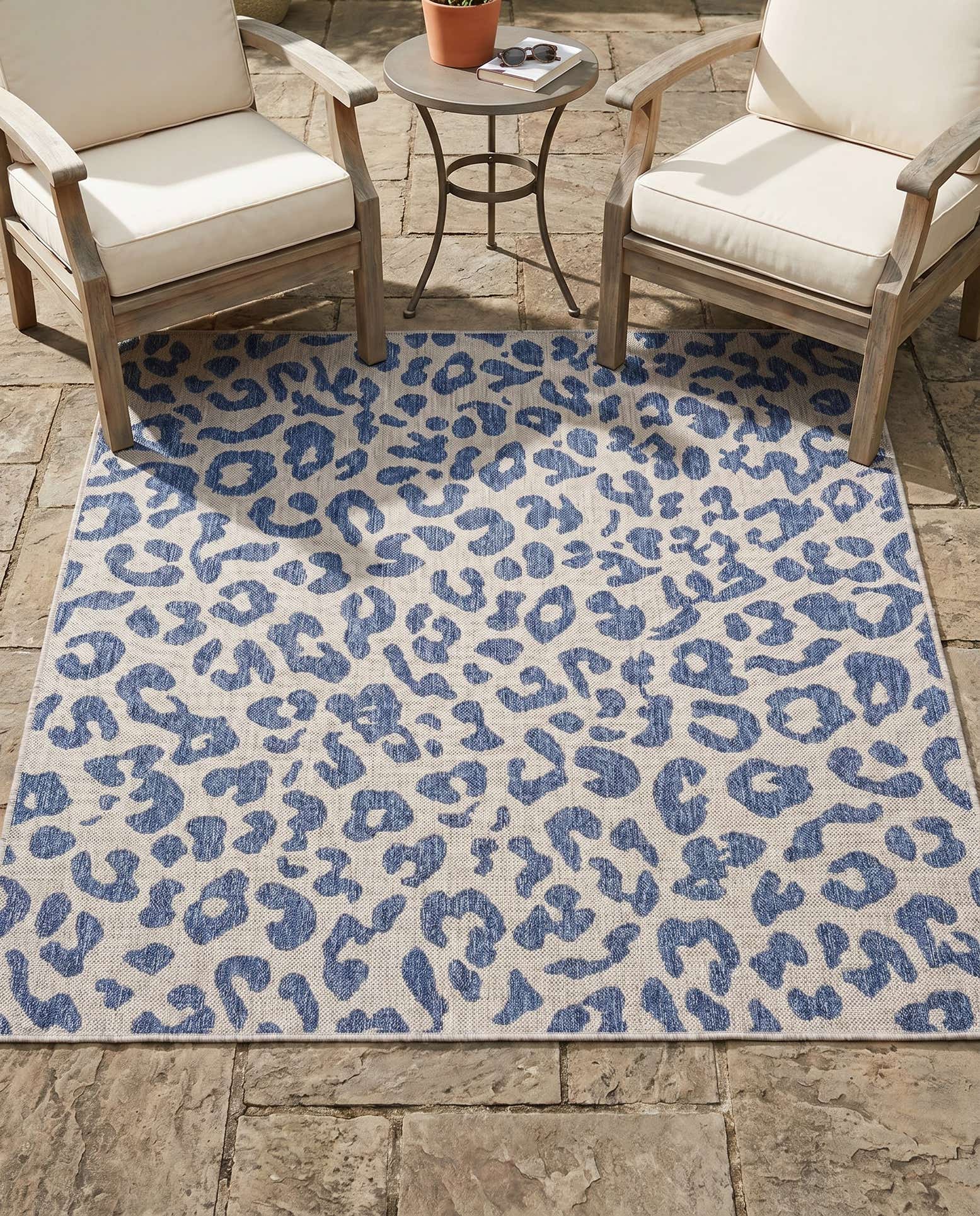 5' 3 x 5' 3 Easy-Clean Safari Indoor / Outdoor Square Rug