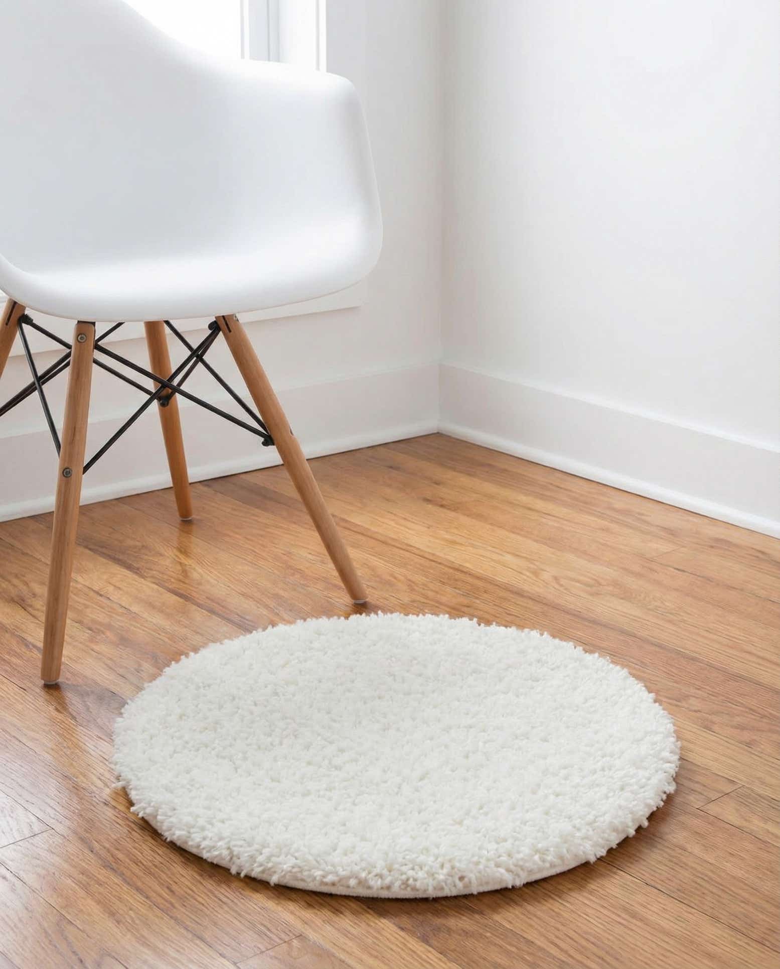 2' x 2' Zermatt Shag Round Rug