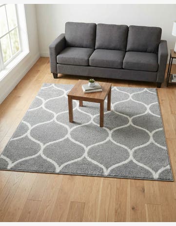 6' x 6' Lattice Frieze Square Rug