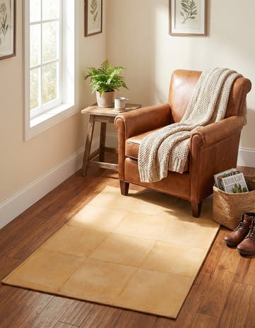 2' 1 x 3' 1 Cowhide Leather Rug