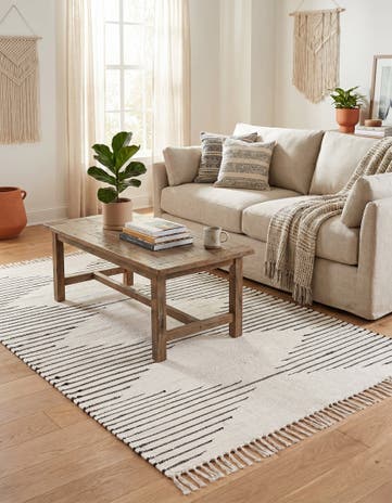 5' 1 x 8' Hand Woven Chindi Cotton Rug
