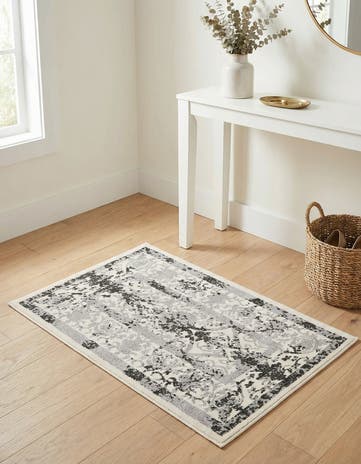 2' x 3' Miranda Rug