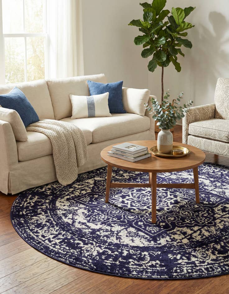 Detail image of 7' 10 x 7' 10 Arlington Round Rug