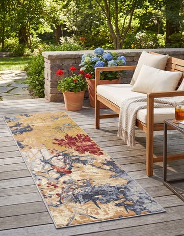 2' x 6' Easy-Clean Modern Indoor / Outdoor Runner Rug