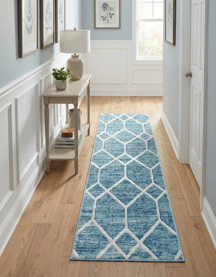 Detail image of 2' x 8' Lattice Trellis Runner Rug