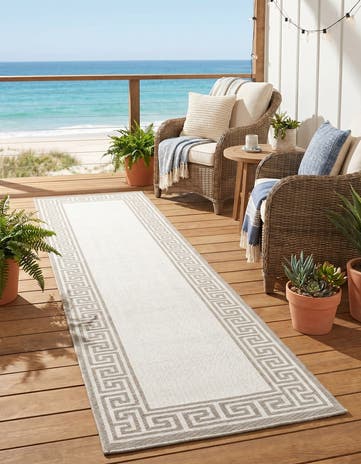Ivory Easy-Clean Coastal Indoor / Outdoor Runner Rug
