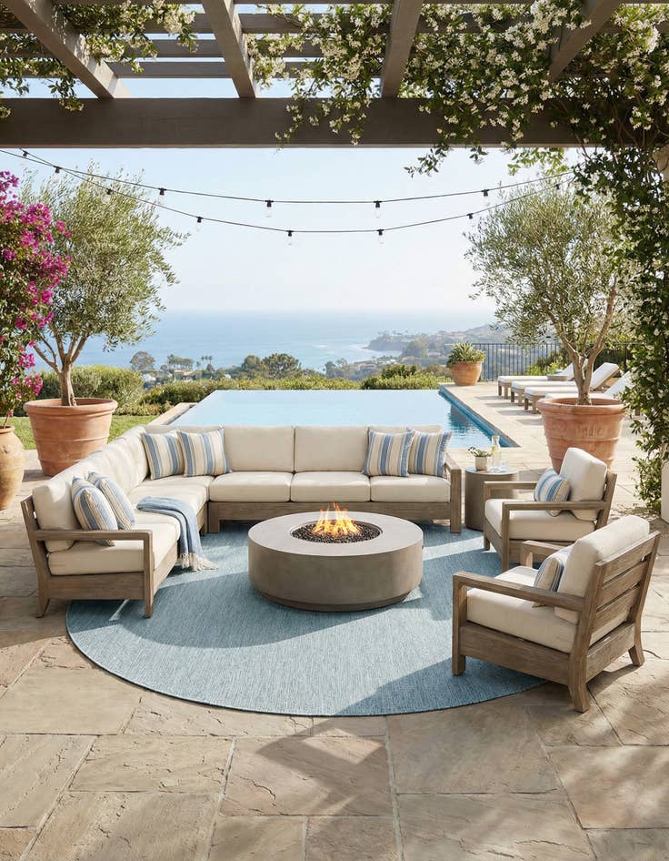 Detail image of 13' x 13'  Washable Solid Indoor / Outdoor Round Rug