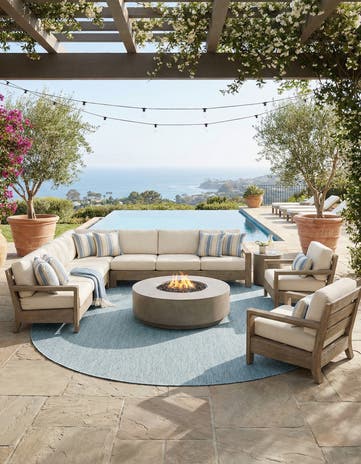 13' x 13' Easy-Clean Solid Indoor / Outdoor Round Rug