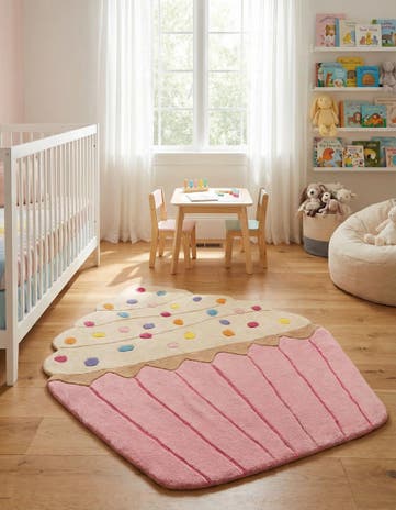 4' 8 x 5' 3 Happy Rugs Cupcake Wool