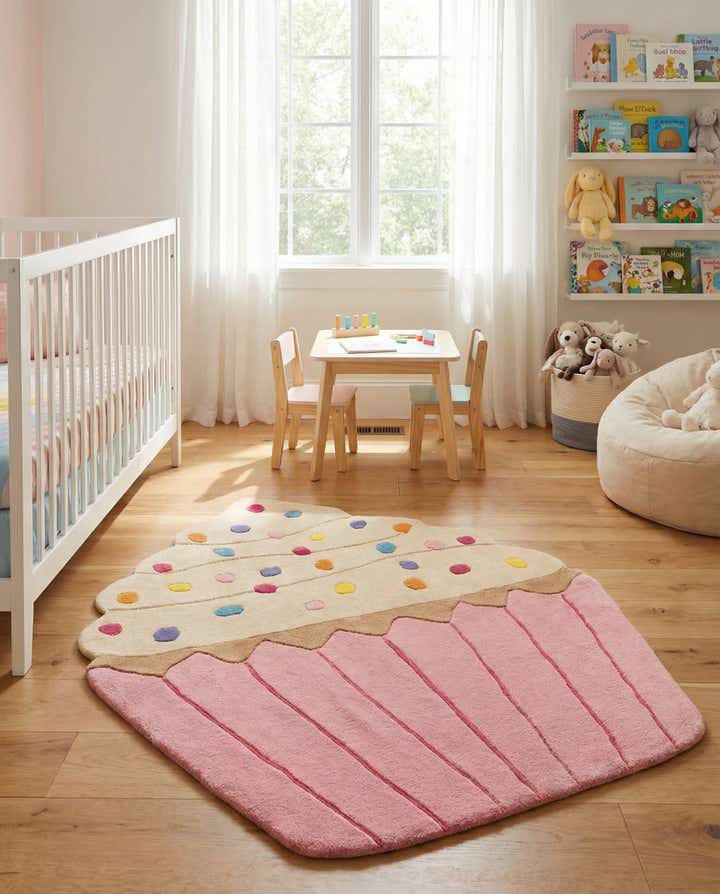 4' 8 x 5' 3 Happy Rugs Cupcake Wool