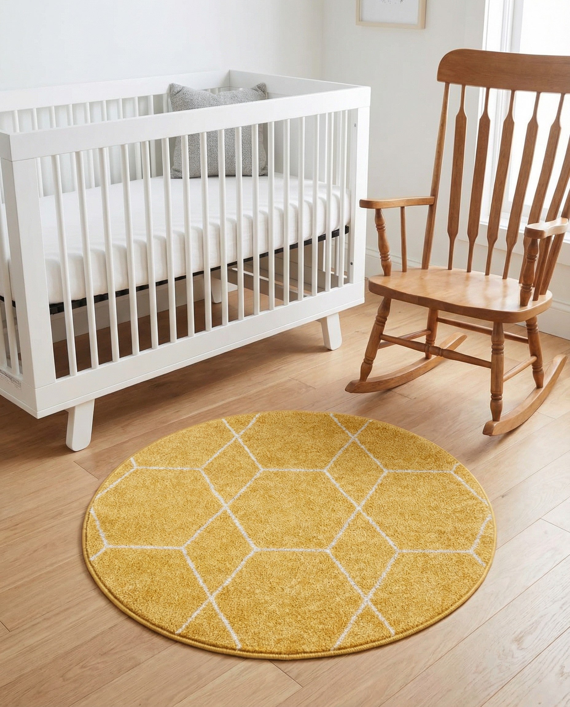 3' x 3' Trellis Frieze Round Rug